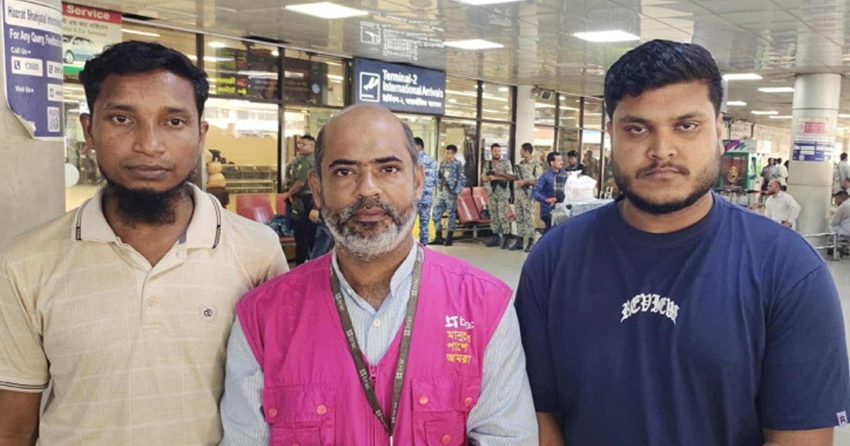 জিম্মি করে মাসুম-রিপনের ওপর চলতো নির্যাতন, দেড় বছর পর ফিরলেন দেশে