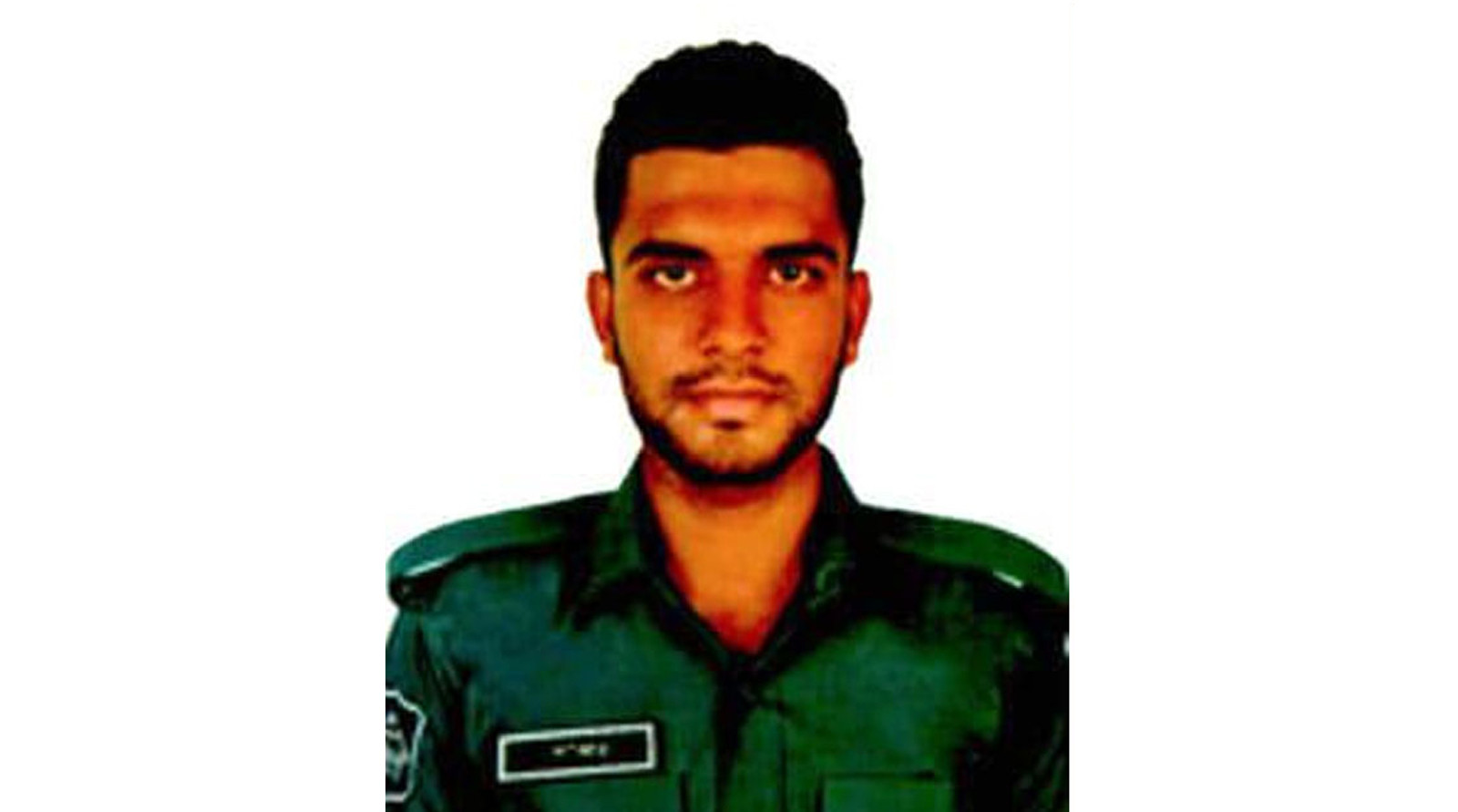 খুলনায় সড়কে প্রাণ গেল কনস্টেবলের