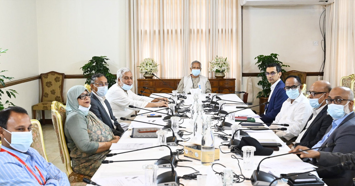 সব সরকারি প্রতিষ্ঠানের ছাদে সোলার প্যানেল বসানোর নির্দেশ