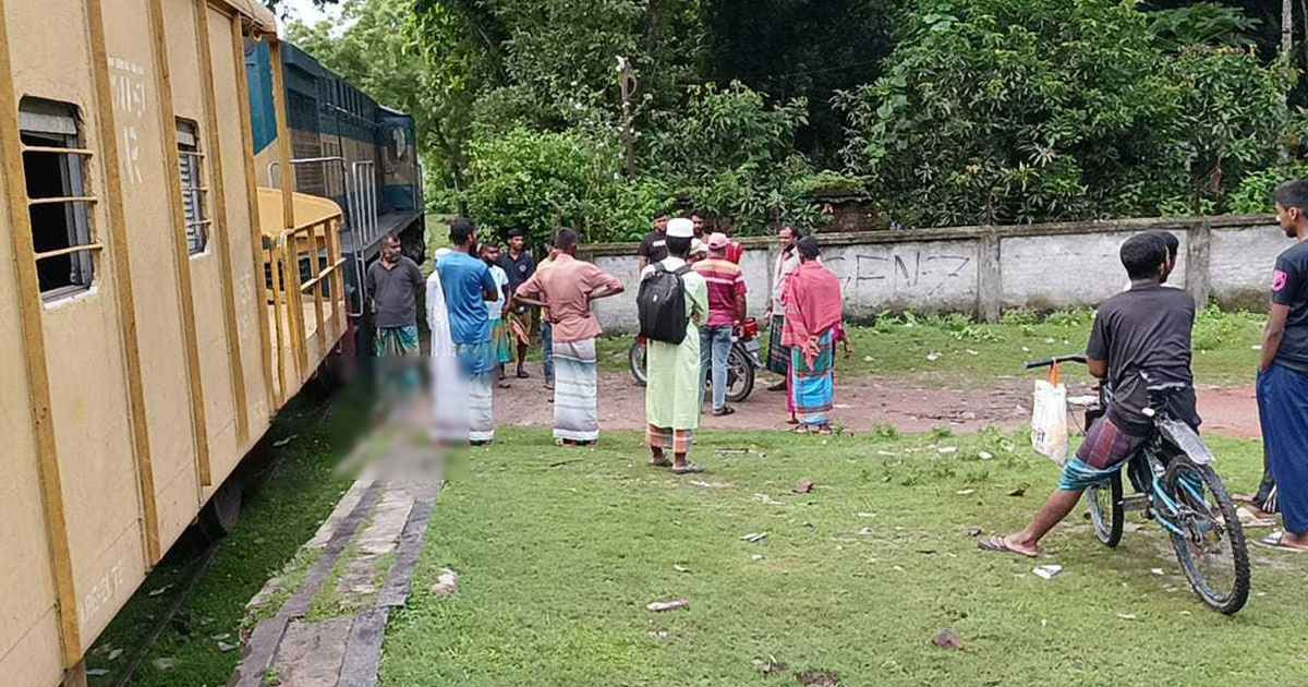 কালীগঞ্জে ট্রেনে কাটা পড়ে নিহত যুবক