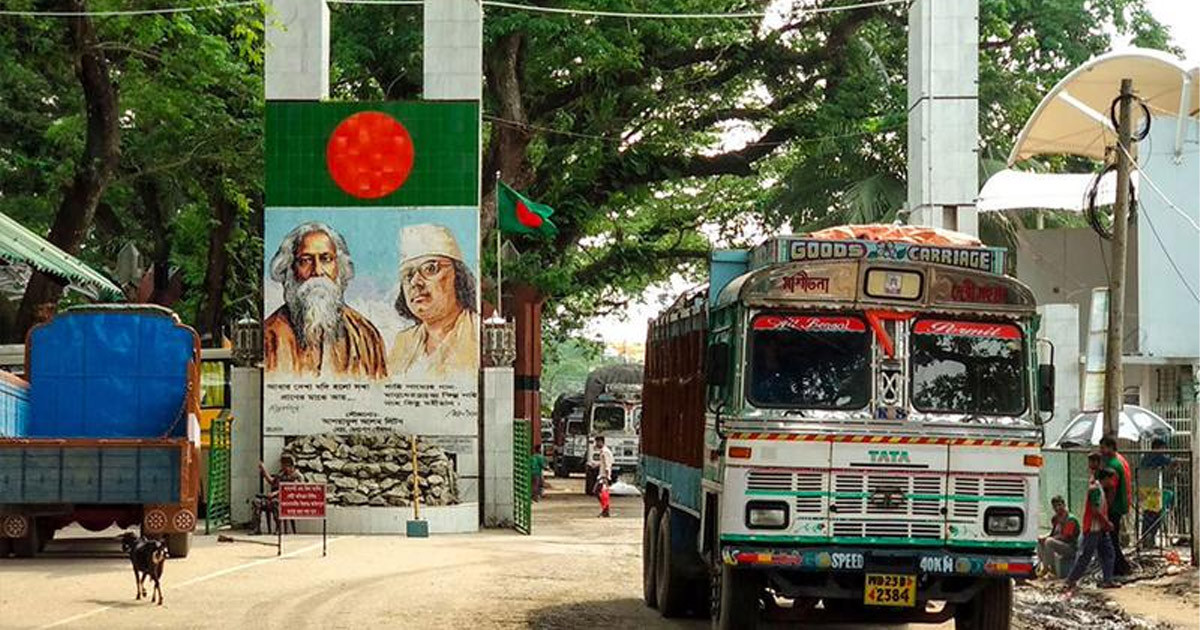 নিষেধাজ্ঞার পরও বাংলাদেশি পণ্যগুলো যেতে পারবে ভারতে