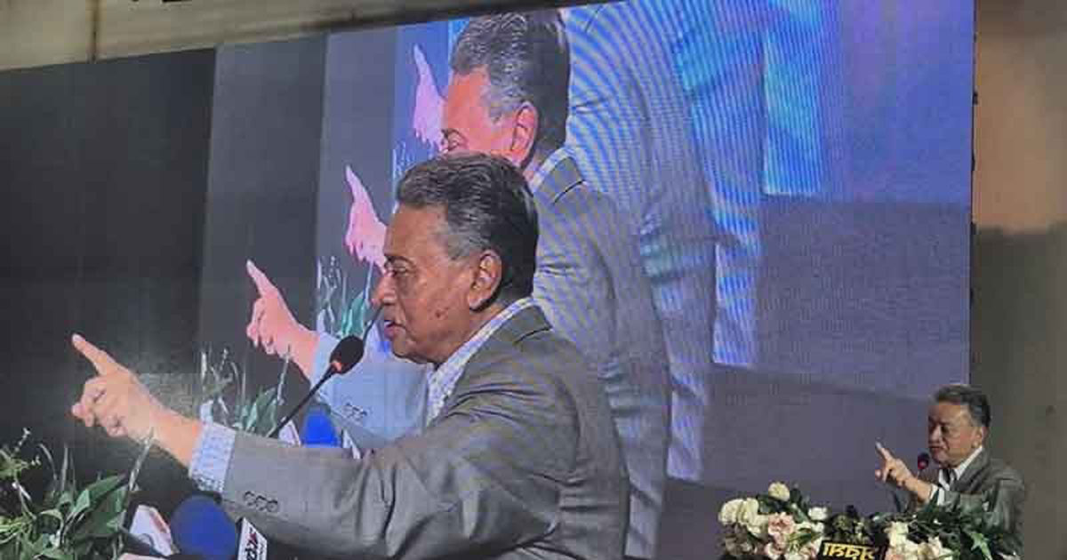 ব্যবসাকে রাজনীতির বাইরে রাখতে হবে: আমীর খসরু