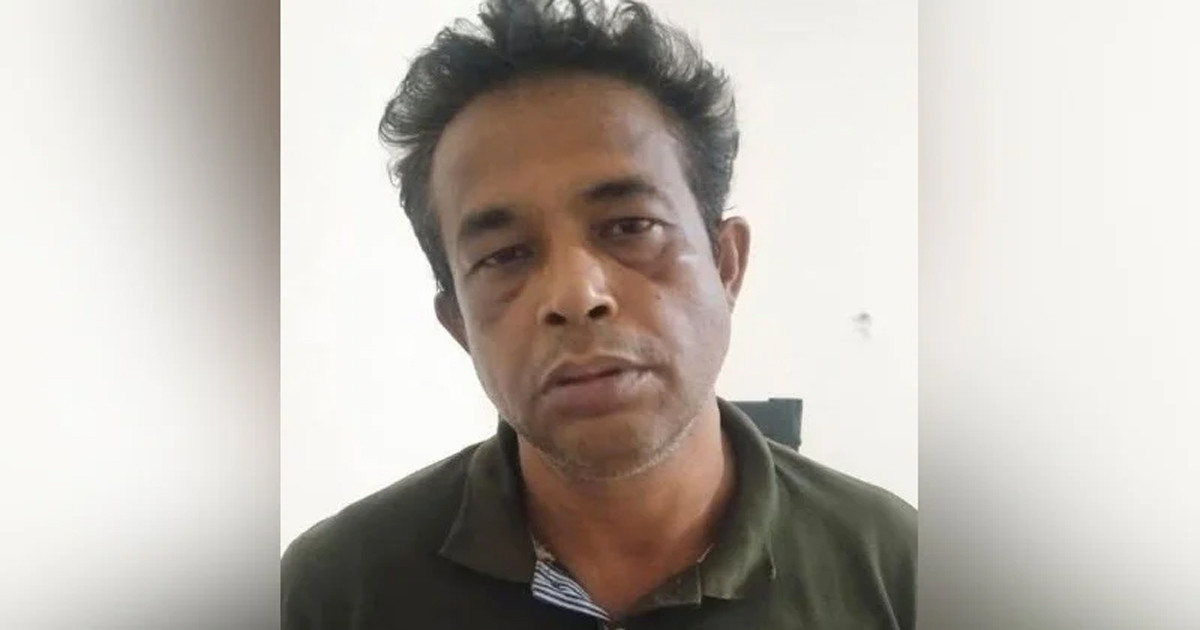 ফেসবুকে রক্তমাখা ছুরি দেখিয়ে প্রধান উপদেষ্টাকে হত্যার হুমকি, ব্যক্তি গ্রেপ্তার