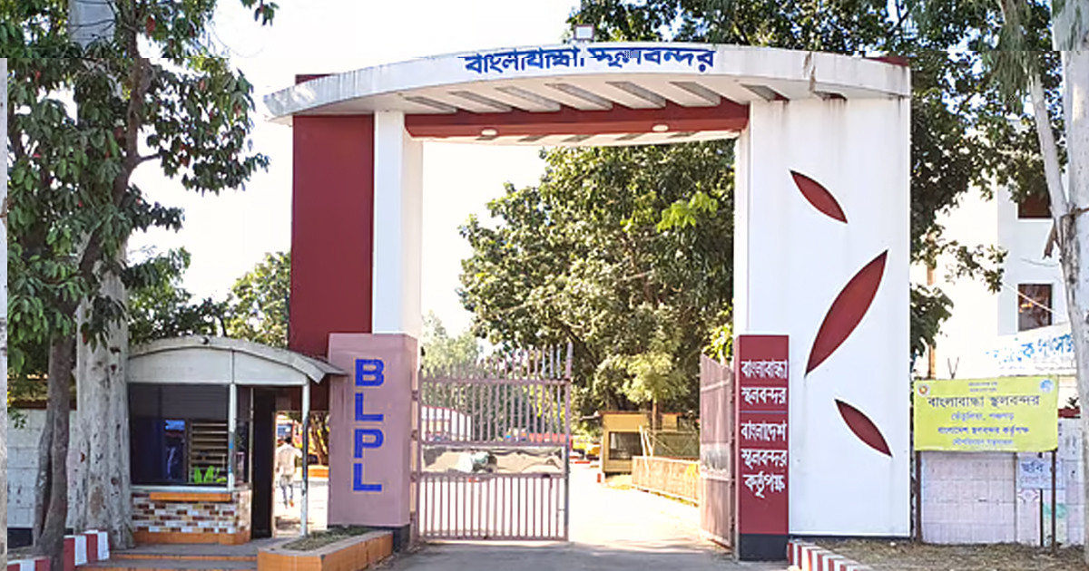 কমপ্লিট শাটডাউনে বাংলাবান্ধা স্থলবন্দরে আমদানি-রপ্তানি বন্ধ