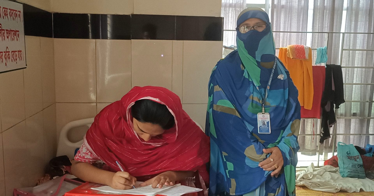 সন্তান প্রসব করে হাসপাতালেই পরীক্ষা দিলেন ঈশা