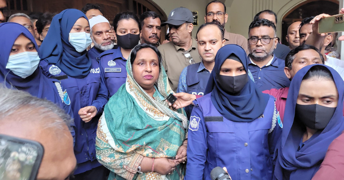 রিকশাচালক হত্যা মামলায় আইভীর রিমান্ড শুনানি পেছাল