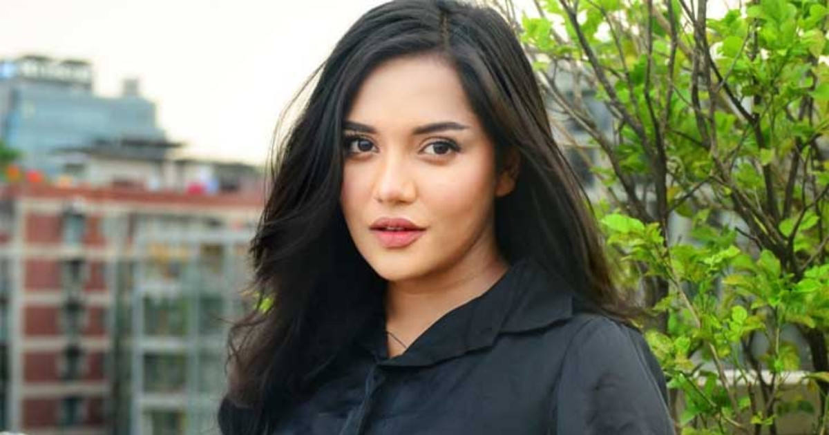 ভাইয়ের মৃত্যু, চাঞ্চল্যকর তথ্য জানালেন অভিনেত্রী