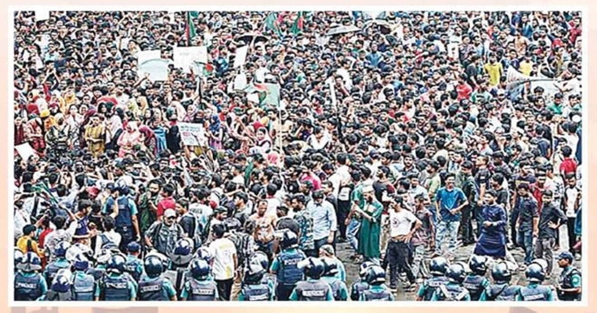 ৩ জুলাই : কোটাবিরোধী বিক্ষোভে উত্তাল শিক্ষাঙ্গণ, সড়ক ও রেলপথ অবরোধ
