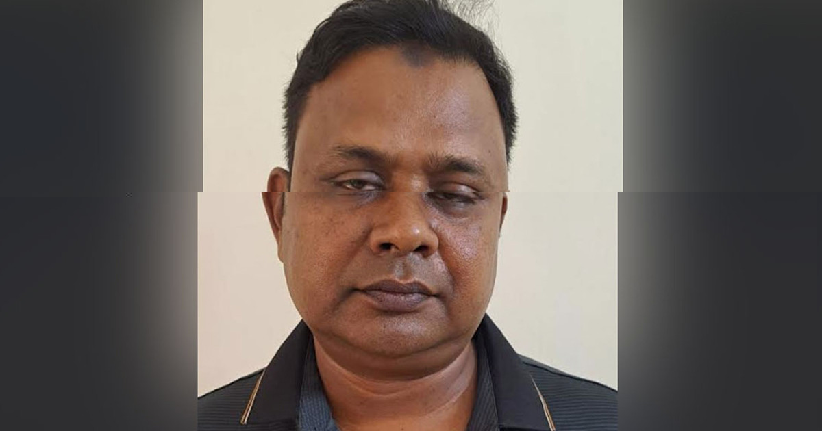 সাবেক প্রতিমন্ত্রী জা‌কি‌রের পিএস গ্রেপ্তার