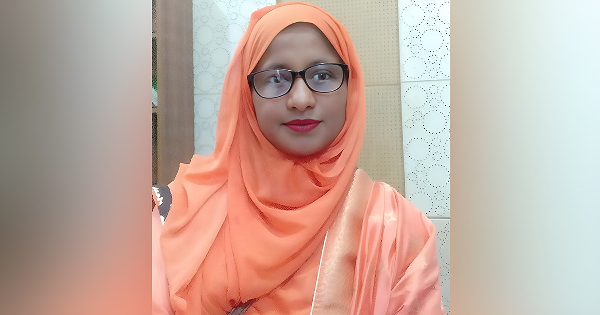 খবর পড়তে যাওয়ার সময় সড়ক দুর্ঘটনা, দুটি পা হারালেন পাঠিকা