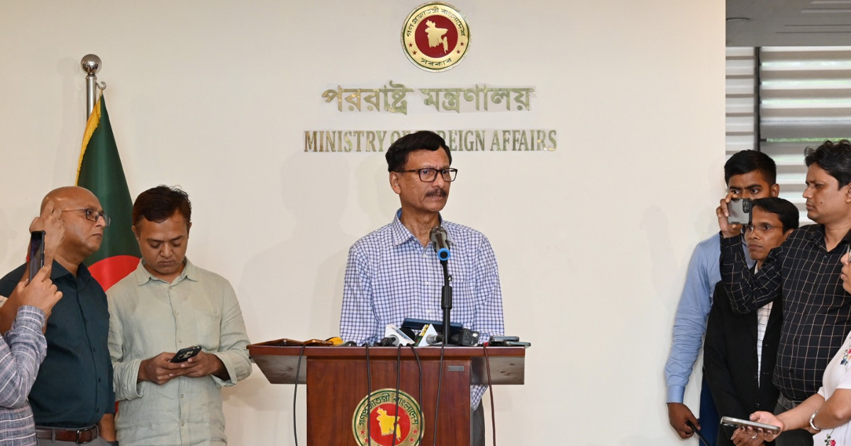 ‘মালয়েশিয়াতে ৩৬ বাংলাদেশিকে সন্ত্রাসী হিসেবে আটকের ব্যাপারে তথ্য চেয়েছে বাংলাদেশ’
