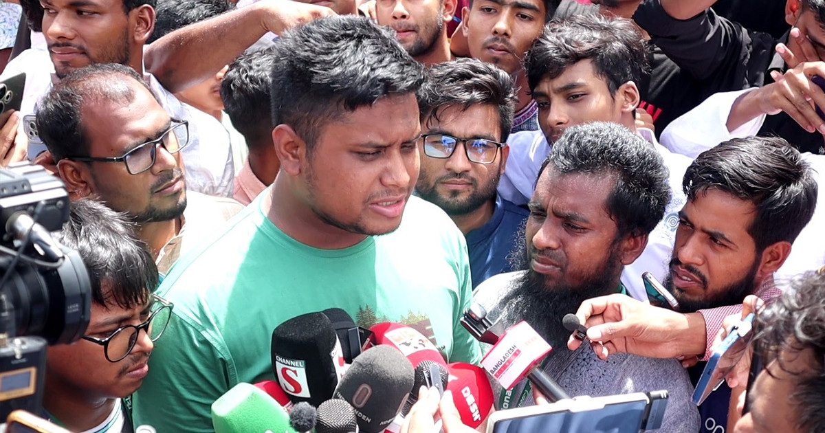 আমাদের মূল লক্ষ্য নির্বাচন: হাসনাত