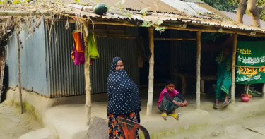 কিডনি বেঁচে নিঃস্ব যে গ্রামের মানুষ!