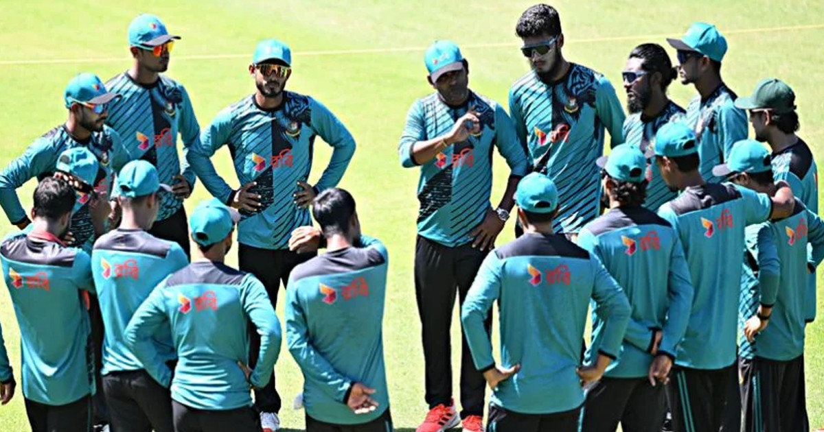 টসে জিতে ব্যাটিংয়ে বাংলাদেশ