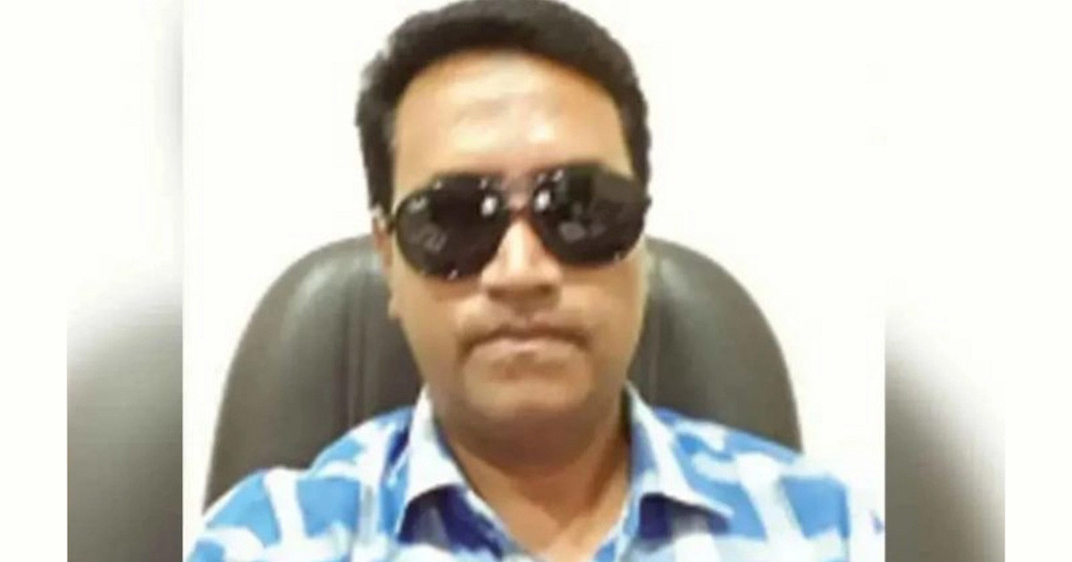 হজ করে দেশে ফিরেই ধরা আ.লীগ নেতা