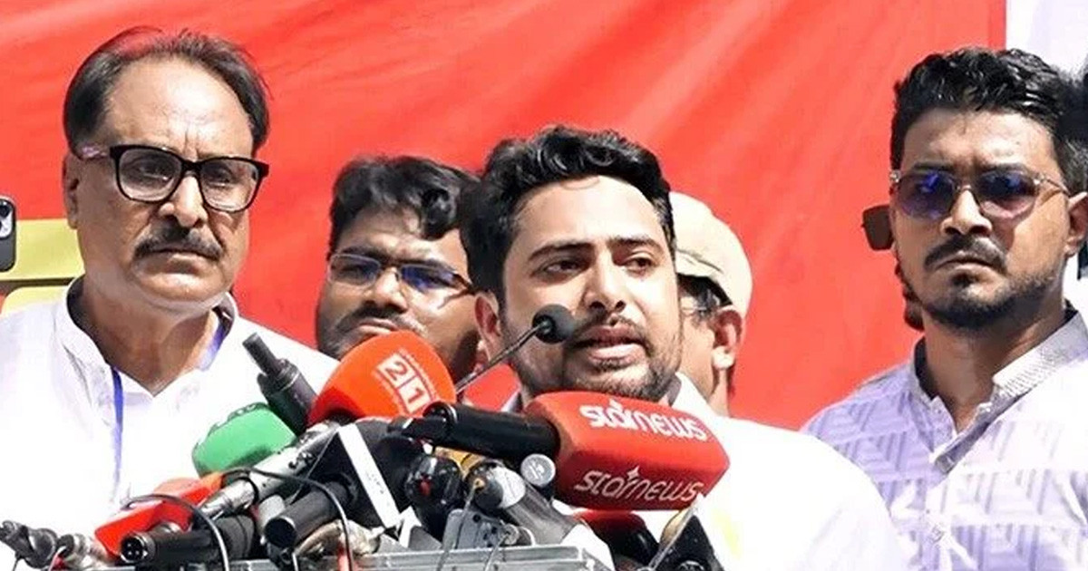 সীমান্তে বিএসএফের আগ্রাসী আচরণ আর মেনে নেব না: নাহিদ ইসলাম