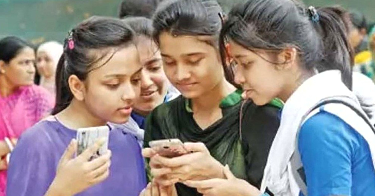 নতুন পদ্ধতিতে এসএসসির ফল জানবেন যেভাবে