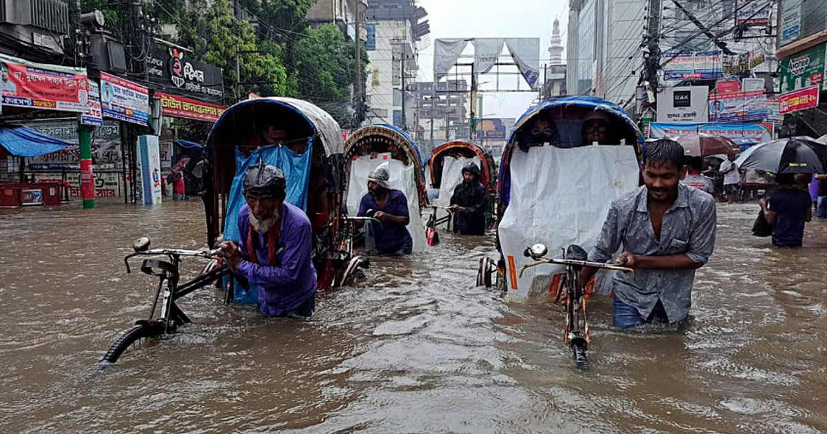 ফেনীতে ১৩১ আশ্রয়কেন্দ্র প্রস্তুত, খোলা হয়েছে কন্ট্রোল রুম