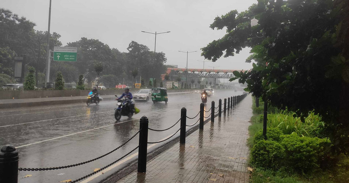 ঢাকায় ২৪ ঘণ্টায় ৪৫ মিলিমিটার বৃষ্টি রেকর্ড