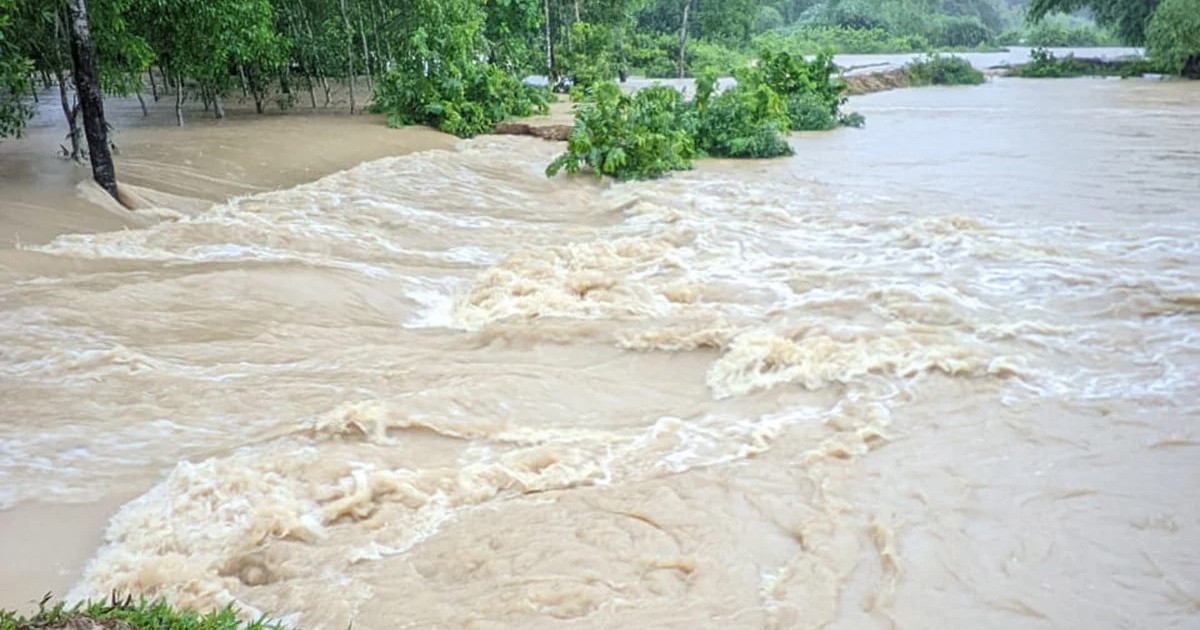 ফেনীতে প্লাবিত হচ্ছে নতুন নতুন এলাকা