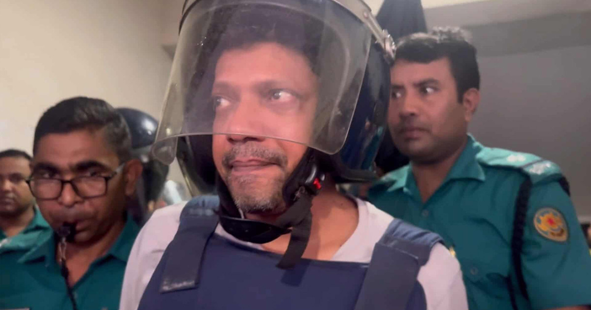কাঠগড়ায় দাঁড়িয়ে কাঁদলেন পলক