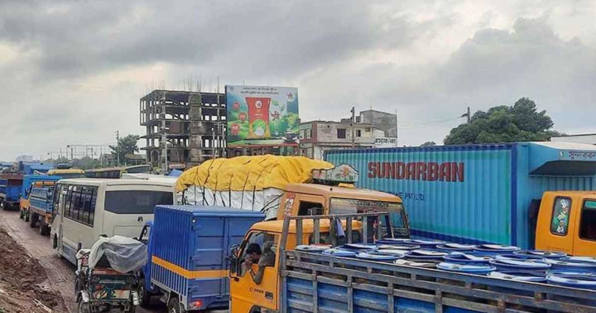 ঢাকা-সিলেট মহাসড়কে ২০ কিলোমিটার যানজট
