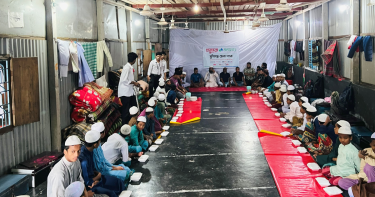 মুন্সীগঞ্জে এতিম শিক্ষার্থী ও ছিন্নমূল মানুষের মাঝে এক বেলার আহার বিতরণ বসুন্ধরা শুভসংঘের