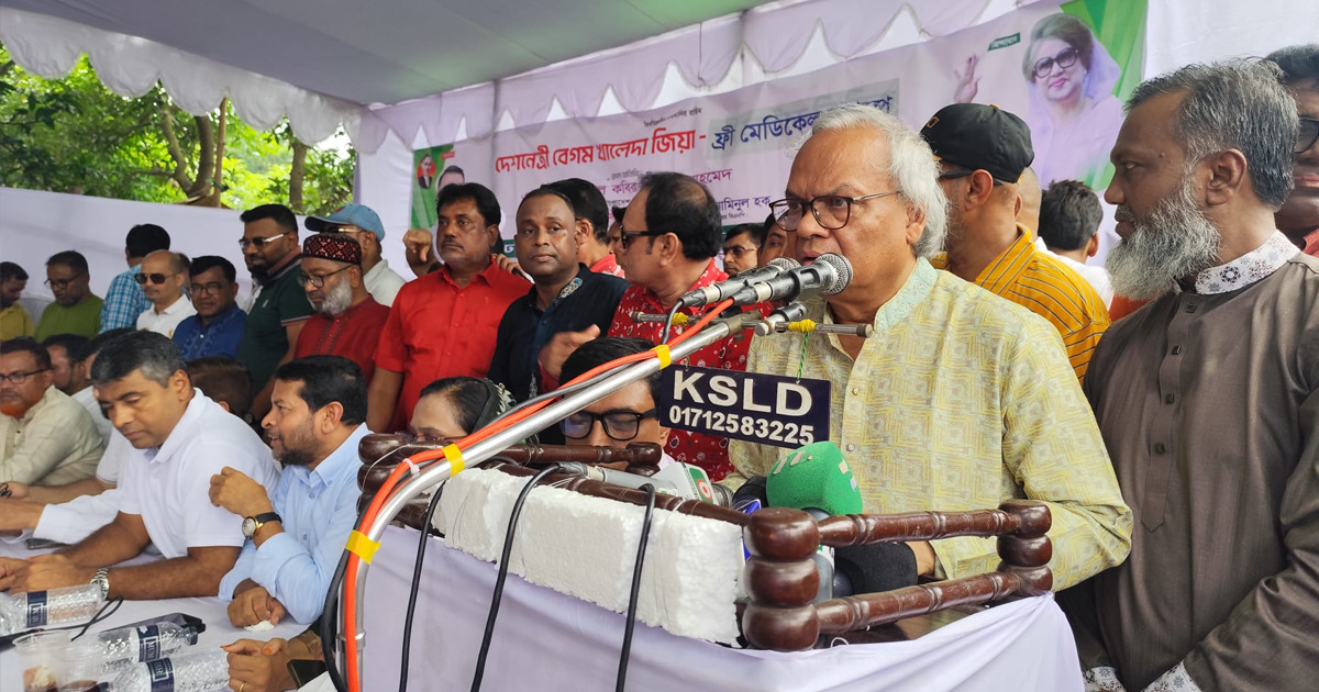 মিটফোর্ডের হত্যার ঘটনায় কোনো কোনো দল ফায়দা লোটার চেষ্টা করছে: রিজভী