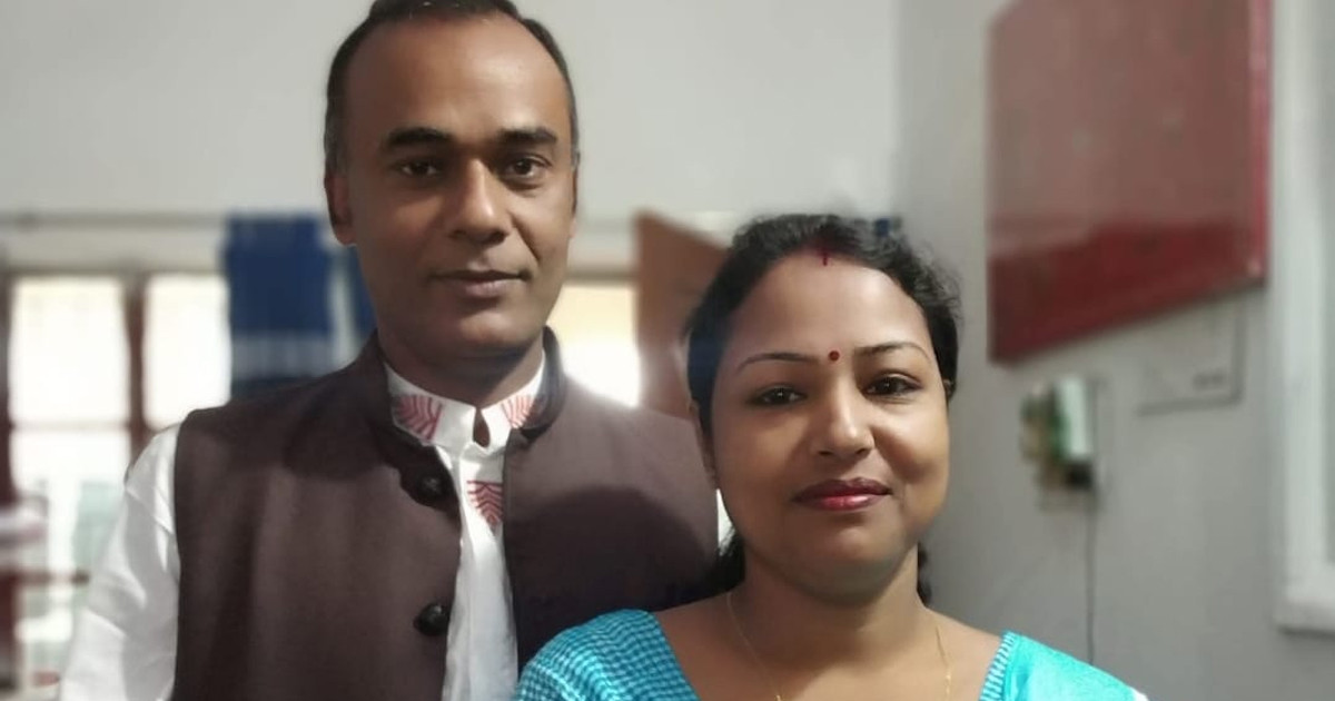 থাকেন ভারতে, বেতন তোলেন বাংলাদেশে!