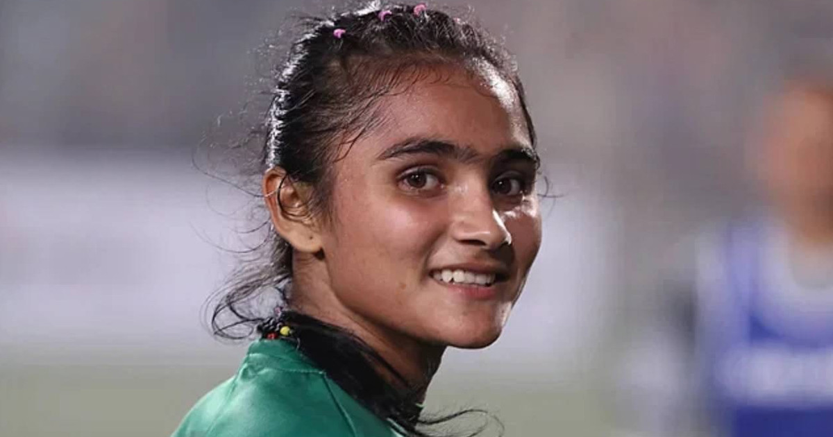 বাংলাদেশের তারকা ফুটবলার তিন ম্যাচ নিষিদ্ধ