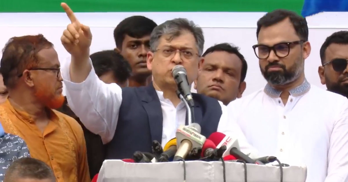 এই মাসে জুলাই সনদ না হলে অন্তর্বর্তী সরকার ও ঐকমত্য কমিশন দায়ী থাকবে: সালাউদ্দিন আহমদ