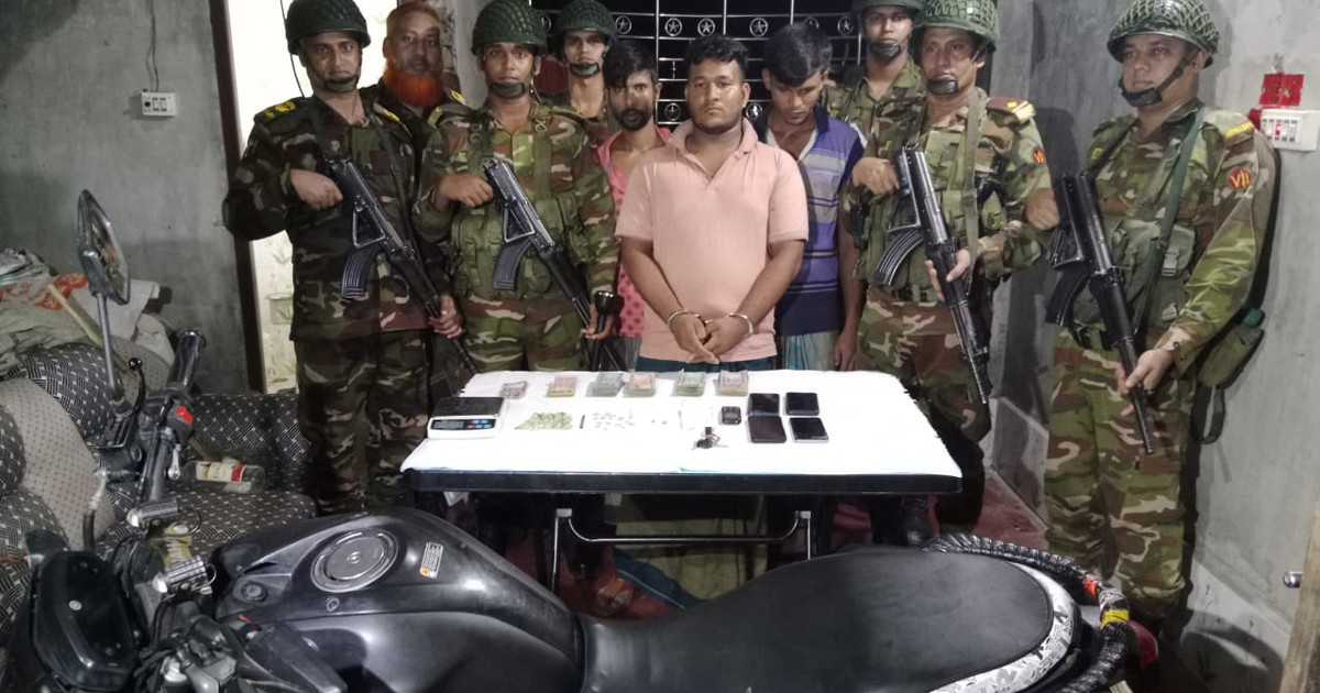 বাগেরহাটে হেরোইনসহ ৩ মাদক কারবারি আটক