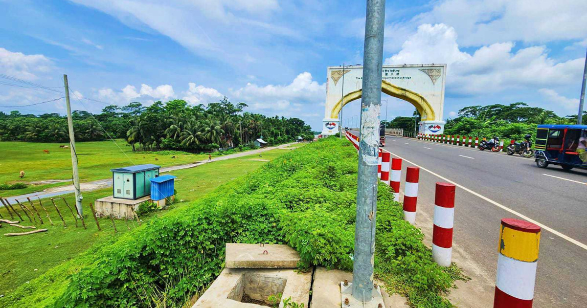 পিরোজপুরে ৮ম বাংলাদেশ-চীন মৈত্রী সেতুর ল্যাম্পপোস্টের বৈদ্যুতিক তার চুরি