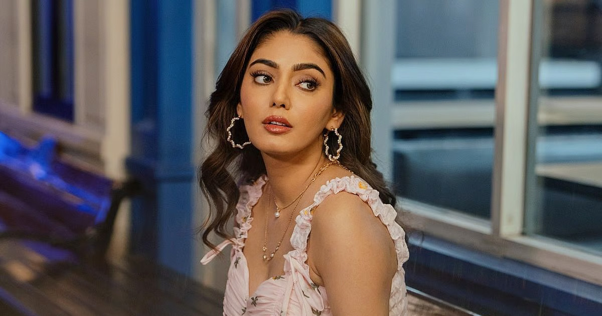 ভয়াবহ দুর্ঘটনা থেকে যেভাবে বাঁচলেন জনপ্রিয় অভিনেত্রী