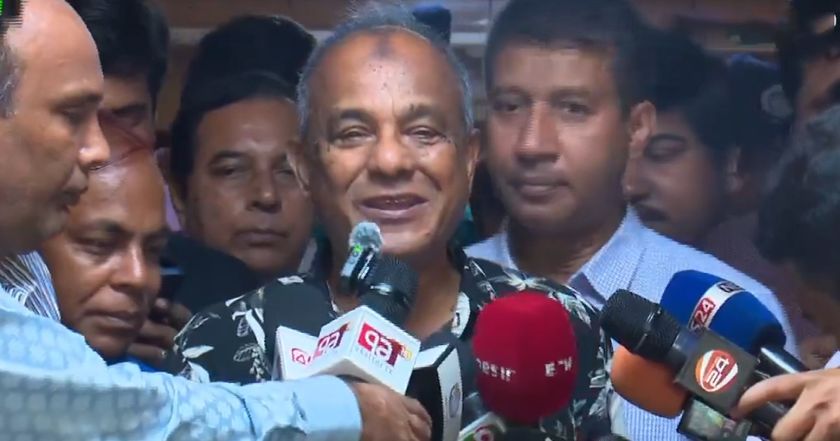 রাজনৈতিক বিবেচনায় দেওয়া সারের ডিলারশিপগুলো বাতিল হবে: কৃষি উপদেষ্টা