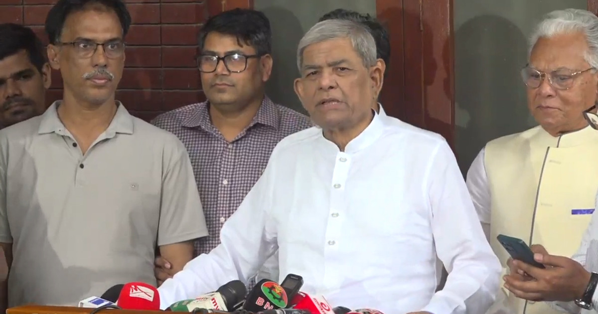 রাষ্ট্রের সঙ্গে বিশ্বাসঘাতকতা করেছেন খায়রুল হক: মির্জা ফখরুল