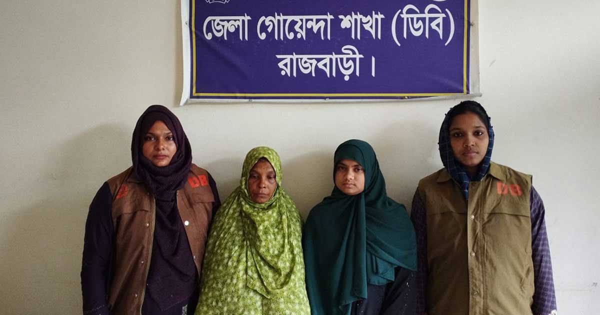 ভ্যান চালক হত্যা মামলায় শাশুড়ি -পুত্রবধূ গ্রেপ্তার