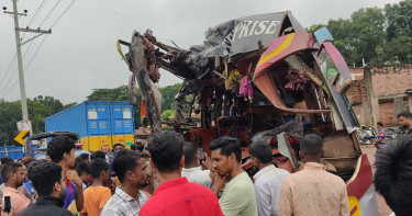 যাত্রীবাহী দুই বাসের সংঘর্ষে প্রাণ গেলো ৩ জনের
