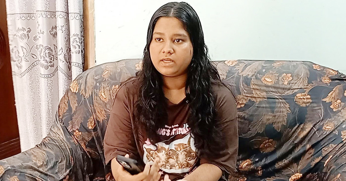 জানালার পাশে বসে ছিলেন লিনা, দিলেন বিভীষিকাময় বর্ণনা