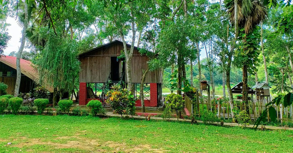 রিসোর্টে দাওয়াত খেতে এসে ধরা পড়লেন স্বেচ্ছাসেবক লীগ নেতা