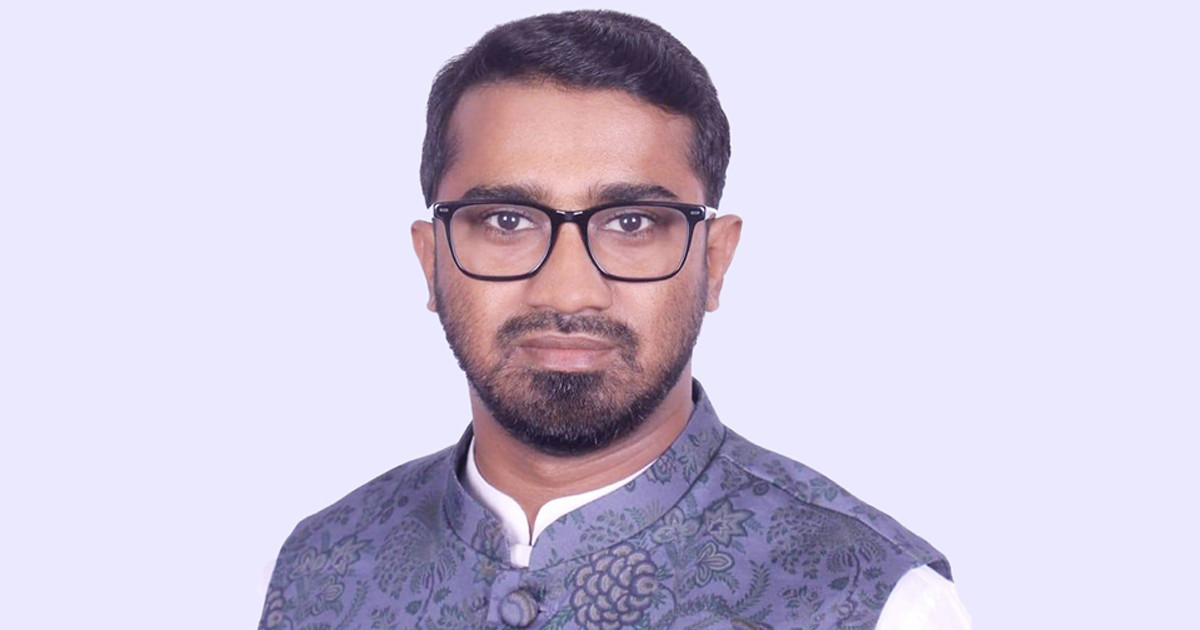 ছাত্রনেতাদের চাঁদাবাজি নিয়ে এবার মুখ খুললেন রাশেদ খাঁন