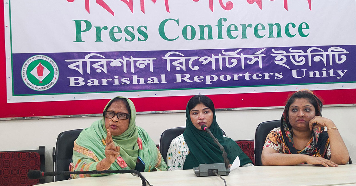 চাচার বিরুদ্ধে চাঁদাবাজির অভিযোগ দুই ভাতিজির