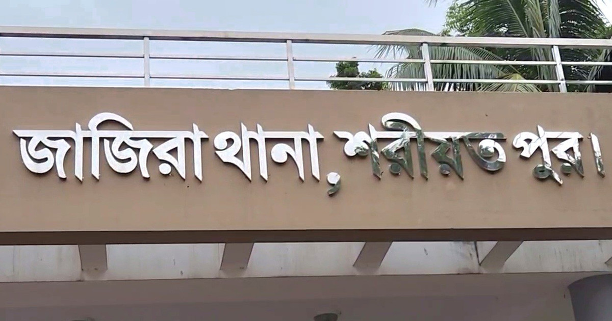 স্ত্রীকে কুপিয়ে হত্যা, ঘাতক স্বামী আটক