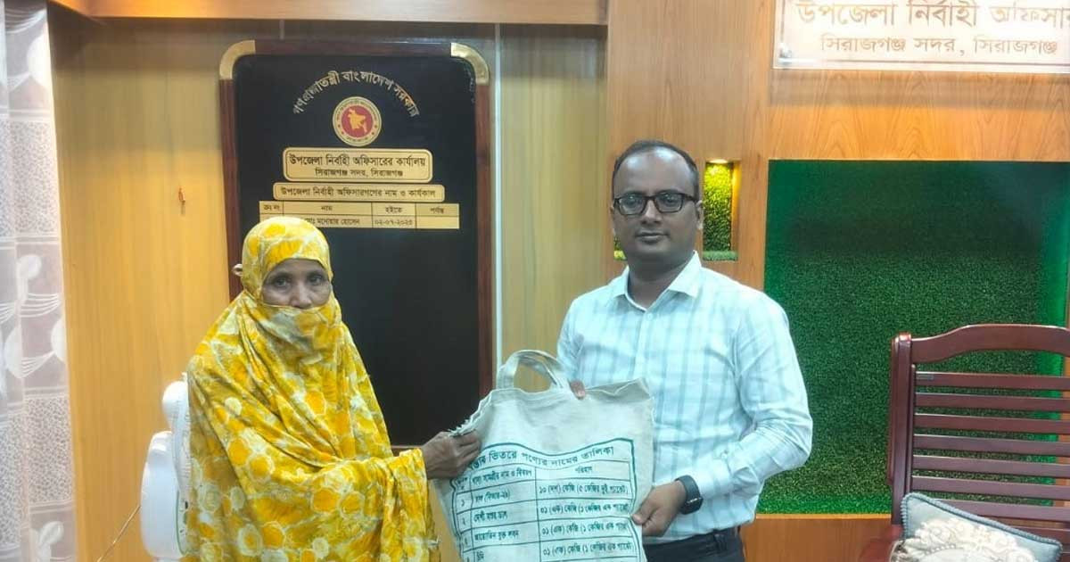 চরাঞ্চলের অসহায় নারীর পাশে দাঁড়ালেন ইউএনও