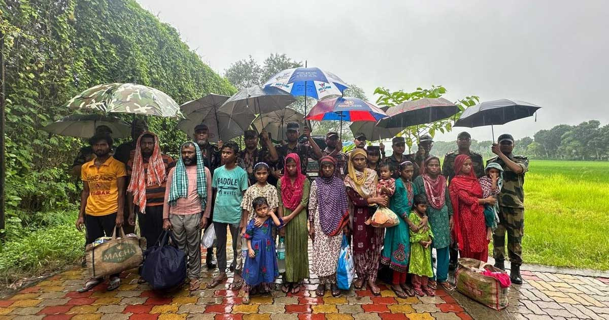 নারী-শিশুসহ ১৫ বাংলাদেশীকে হস্তান্তর করেছে বিএসএফ