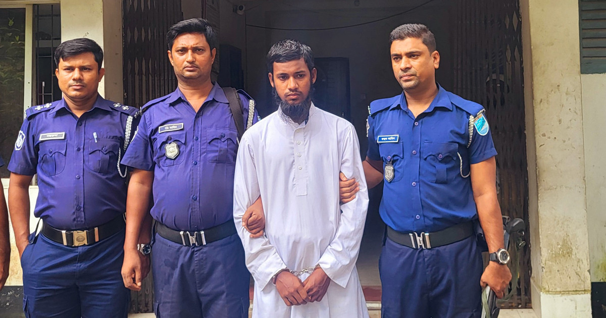 ১১ বছরের শিশু ছাত্রকে বলাৎকার, শিক্ষক গ্রেপ্তার