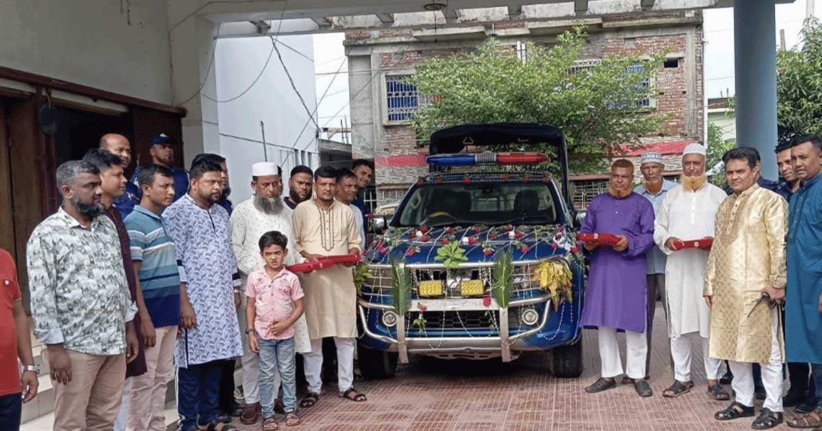 বুড়িচং থানায় ৬ পুলিশ সদস্যকে বিদায় সংবর্ধনা