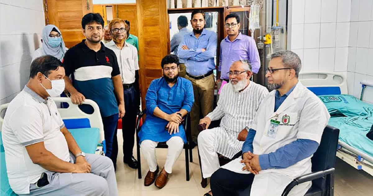 হাসপাতাল থেকে বাসায় ফিরলেন সাংবাদিক নেতা কাদের গনি চৌধুরী