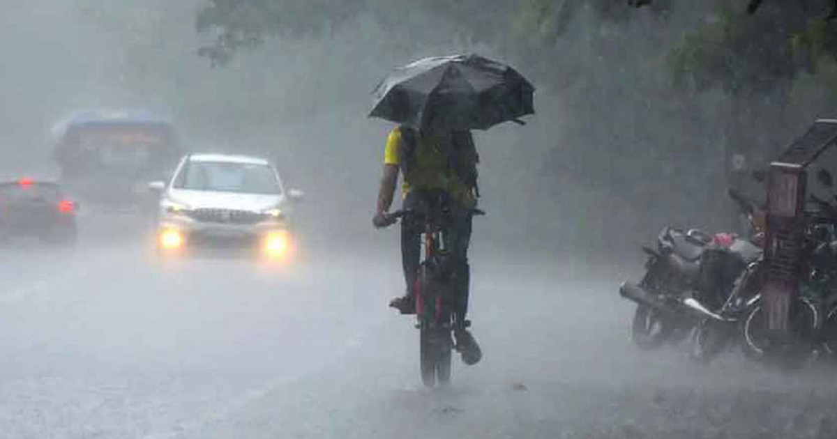 সব বিভাগেই বৃষ্টির আভাস, চার বিভাগে অতি ভারী বর্ষণের আশঙ্কা
