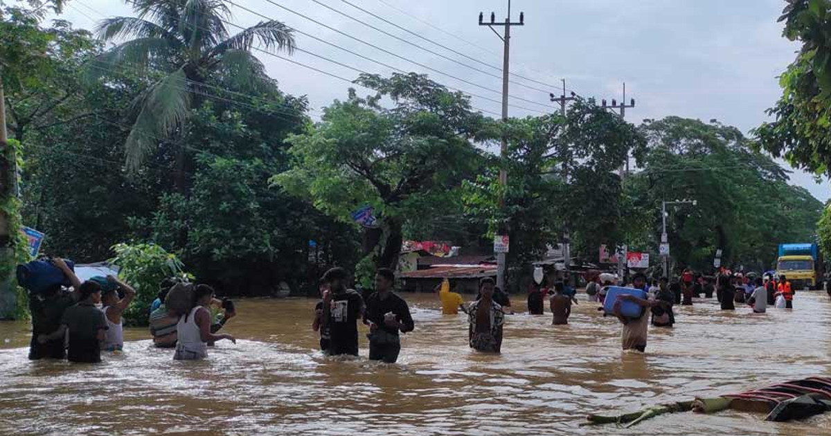 বন্যার কবলে পড়তে পারে ১০ জেলা